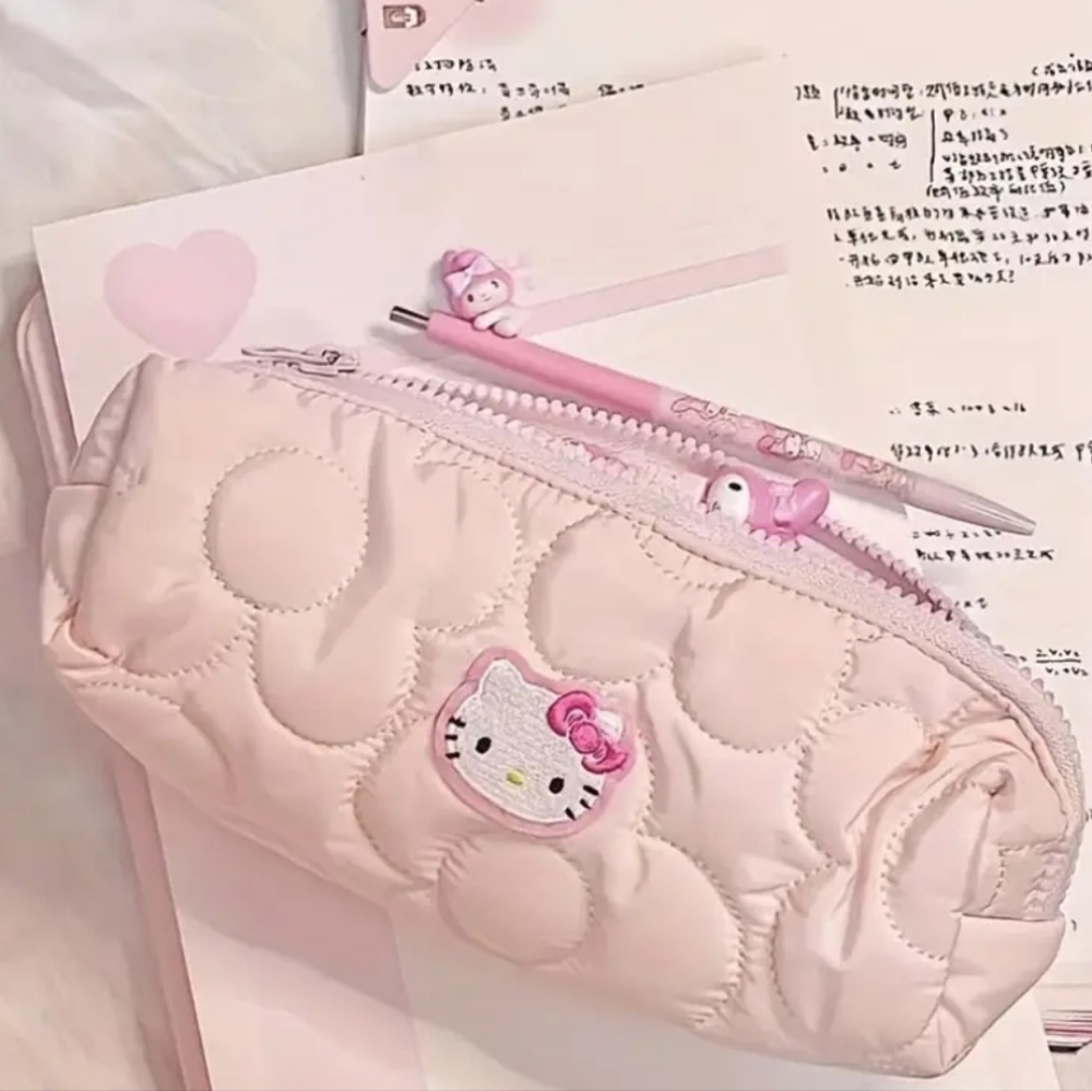 HELLO KITTY LARGE CAPACITY PENCIL CASE (8IN X 2IN X 3 IN